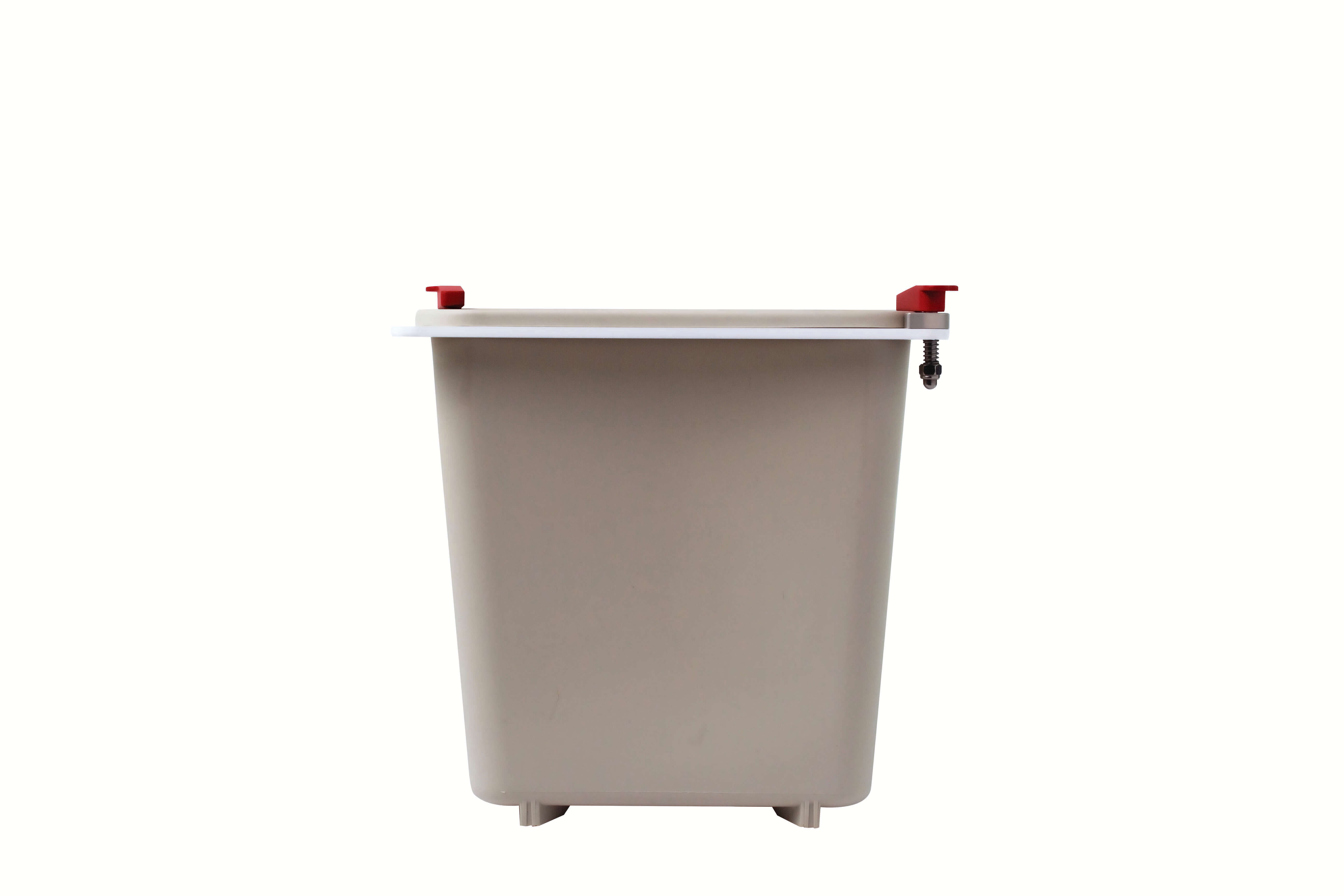 Trash Bin Mount